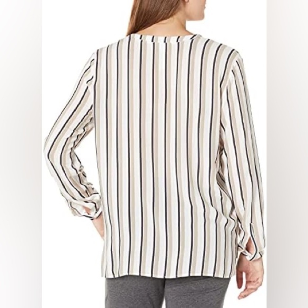 NWT Hanro Sleep & Lounge Stripe Woven V-Neck Button-Down Shirt Size Small - Picture 2 of 16